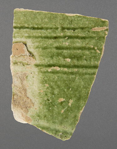 Tesson de jarre verte, image 1/1