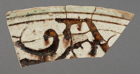 Bord de coupe constituée de 5 tessons, image 1/1