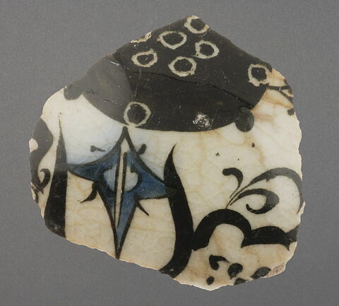 Tesson de vase (?) (albarelle ?), image 1/1