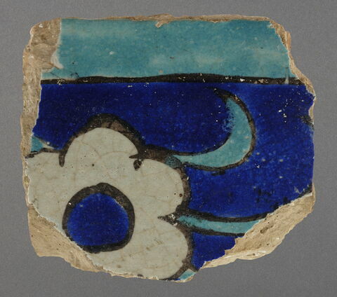 Fragment de carreau à la fleur, image 1/1