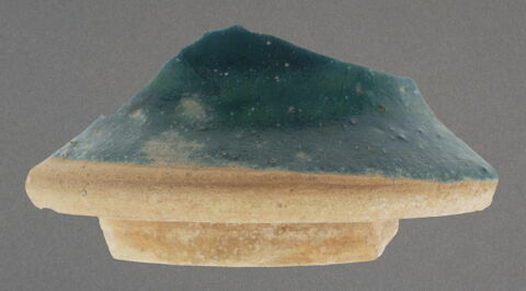 Fragment de couvercle, image 1/1