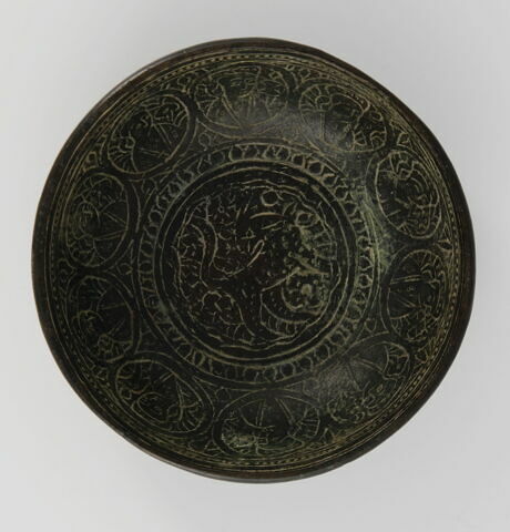 Coupelle aux médaillons figurés, image 5/6