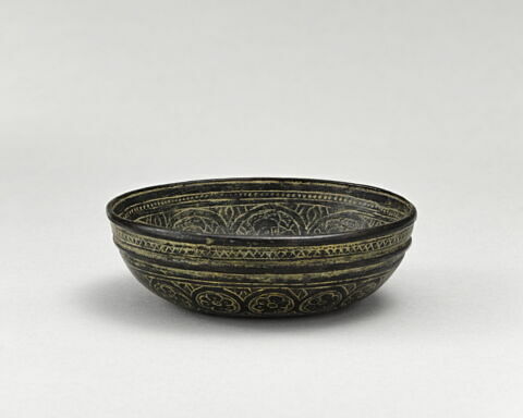 Coupelle aux médaillons figurés, image 2/6