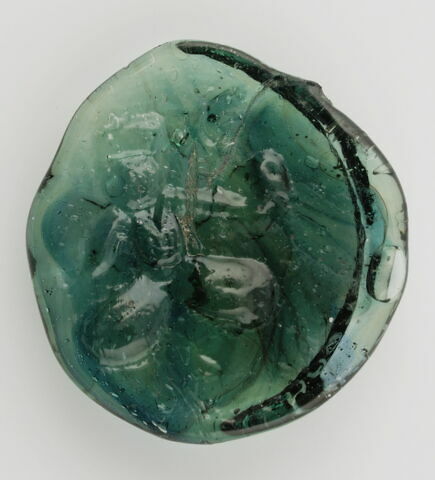 Médaillon à décor figuratif, image 1/4