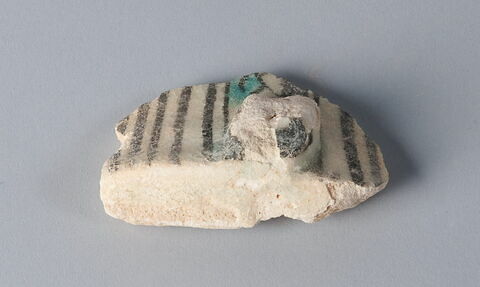 Coupe carénée fragmentaire, image 1/2