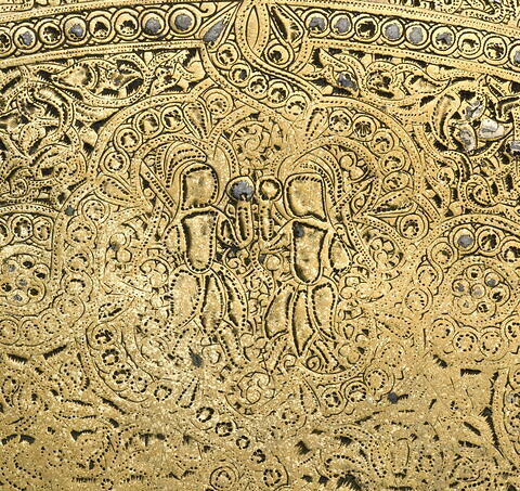 Plateau au nom du sultan Salih Nadjm al-Din Ayyub, image 32/40
