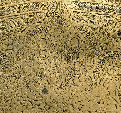 Plateau au nom du sultan Salih Nadjm al-Din Ayyub, image 30/40