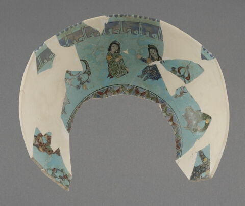 Fragment de paroi et de bord de coupe, image 1/2