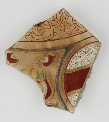 Fragment orné d'un blason à trois fasces, image 1/1