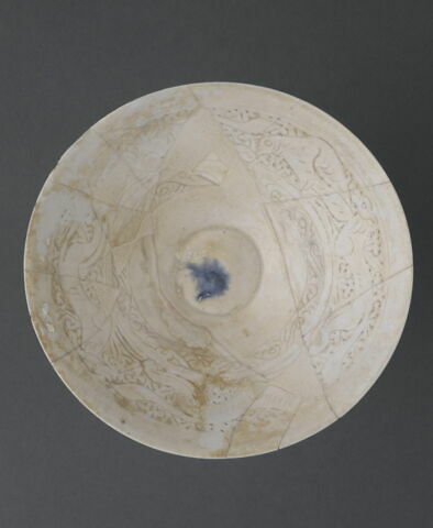 Coupe aux quadrupèdes passant, image 4/9