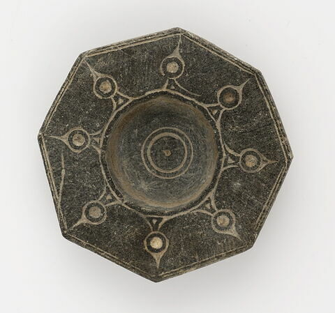 Couvercle à cuvette centrale, image 1/1