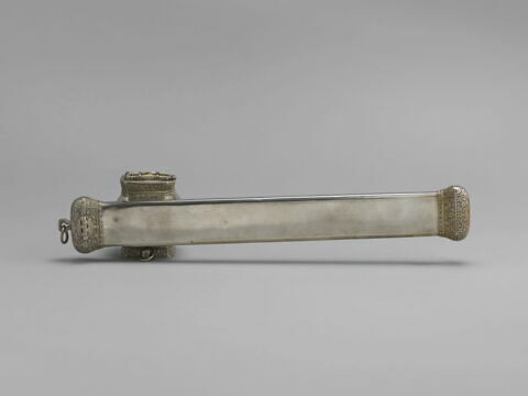 Ecritoire, Porte stylet et encrier portant la tughra du sultan ottoman Mahmud Ier, image 4/20
