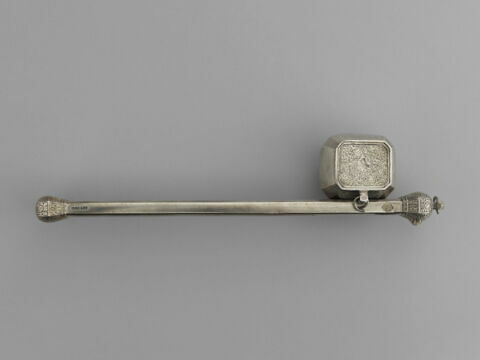 Ecritoire, Porte stylet et encrier portant la tughra du sultan ottoman Mahmud Ier, image 8/20