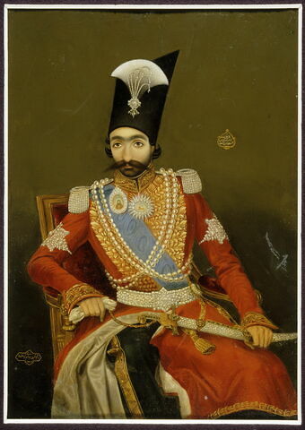 Portrait de Nasir al-Din Shah dans un fauteuil européen tapissé de velours rouge, image 3/3