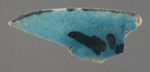 Fragment de bord de petite coupe, image 1/1