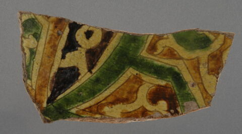 Fragment de paroi de plat, image 1/1