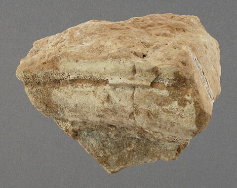 Fragment de décor architectural, image 1/1