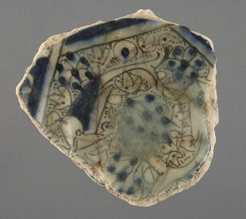 Fond de coupe aux deux poissons, image 1/1