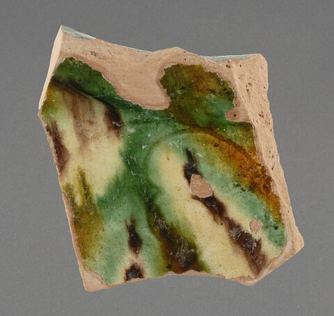 Fragment de paroi de coupe à base annulaire, image 1/1