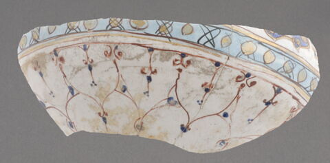 Fragment de paroi de bol (ou haut de bouteille), image 1/1