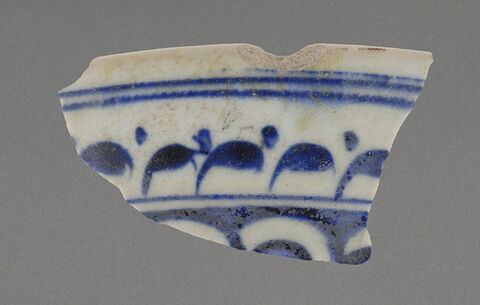 Fragment de bord d'assiette, image 1/1