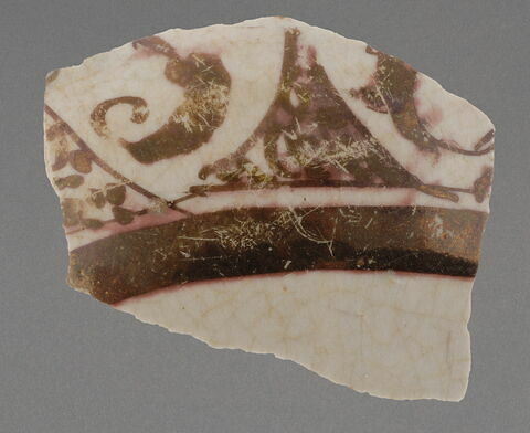 Fragment de paroi d'un récipient, image 1/1