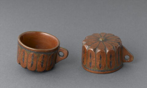 Tasse en forme de bonnet de derviche, image 7/8