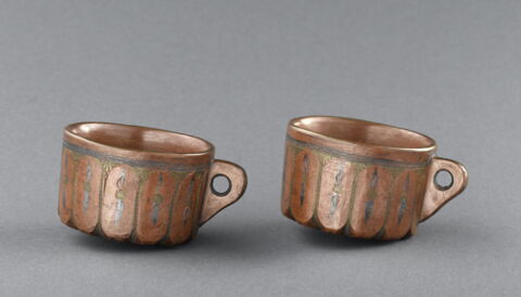 Tasse en forme de bonnet de derviche, image 2/8