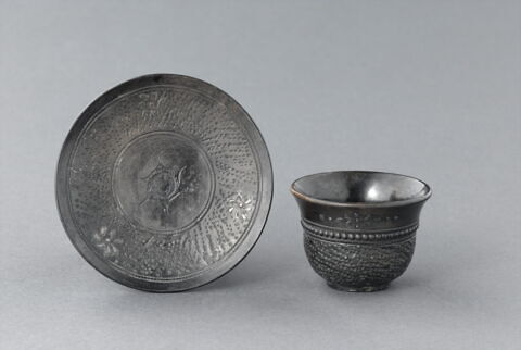 Sous-tasse, image 7/12