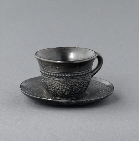 Sous-tasse, image 9/12