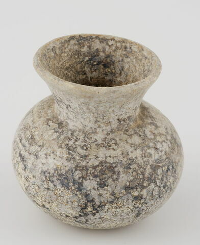 Petit vase globulaire, image 1/1