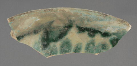Fragment de vaisselle, image 1/1