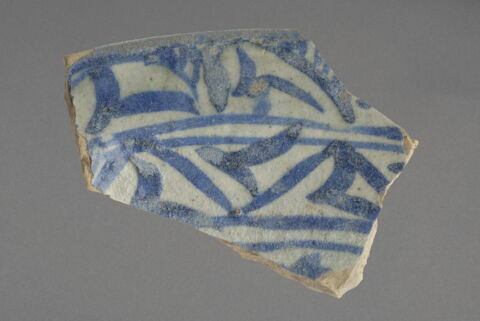 Tesson à décor bleu et blanc, image 1/1