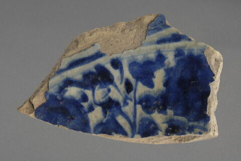 Tesson à décor bleu et blanc, image 1/1