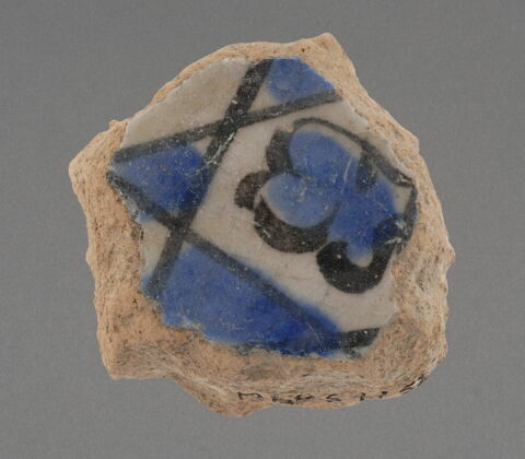 Fragment à décor bleu et blanc, image 1/1