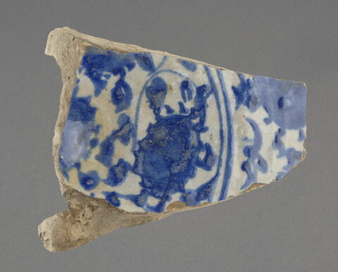 Fragment à décor bleu et blanc, image 1/1