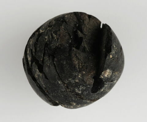 Perle sphérique perforée, image 1/1