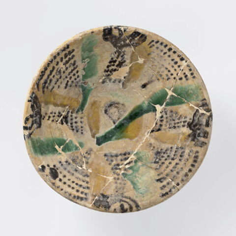 Coupe à décor rayonnant et pointillés, image 1/5
