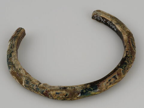 Bracelet fragmentaire, image 1/1