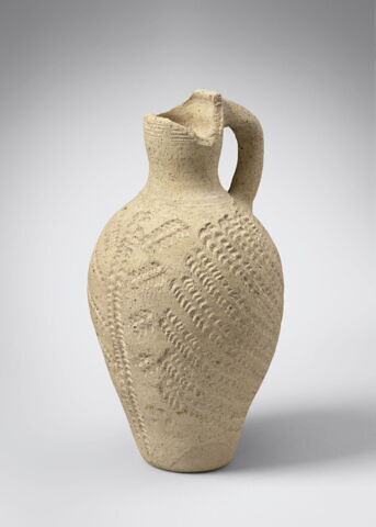 Cruche à décor d'aspect 