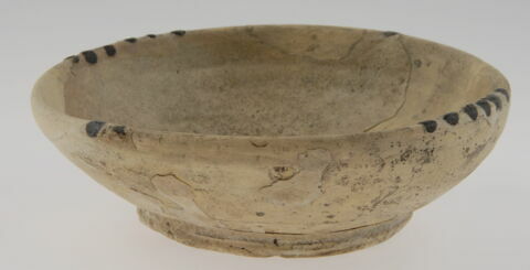 Coupe à décor pseudo-épigraphique, image 3/4