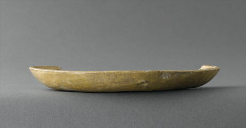 Coupe circulaire à petit bord relevé, image 5/6