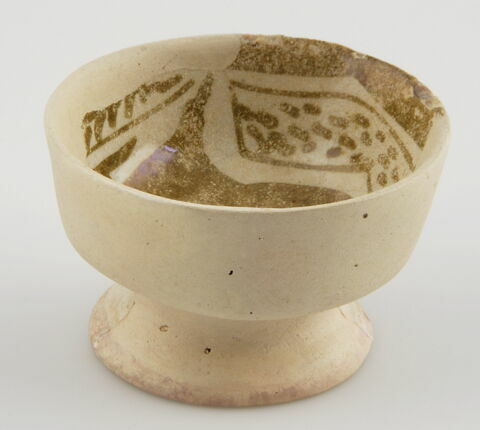 Petite coupe sur pied, image 1/1