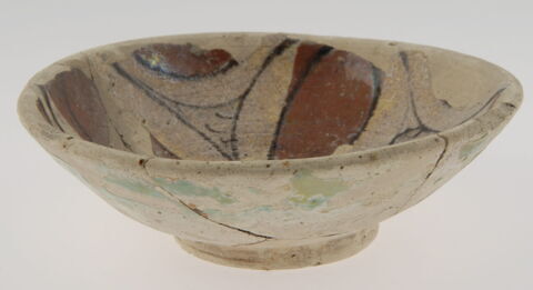 Petite coupe à décor géométrique brun et noir, image 4/5