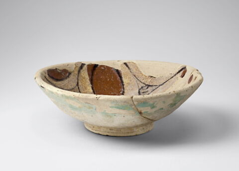 Petite coupe à décor géométrique brun et noir, image 2/5