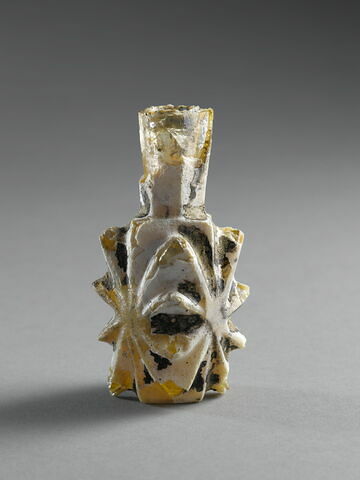 Flacon quadrangulaire à décor de côtes et rainures, image 7/8