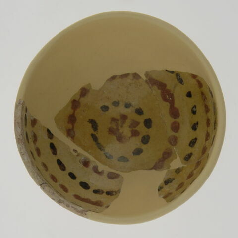 Coupe à décor d'ocelles, image 1/2