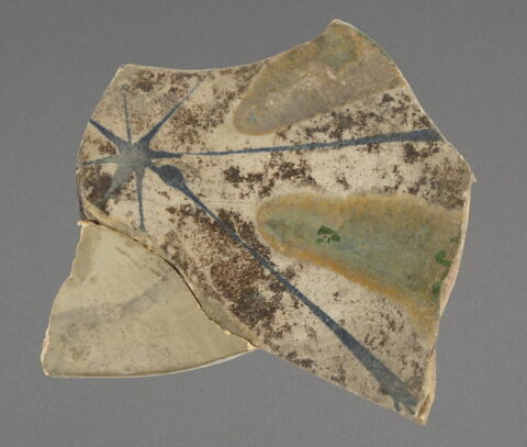 Tesson en deux fragments recollés