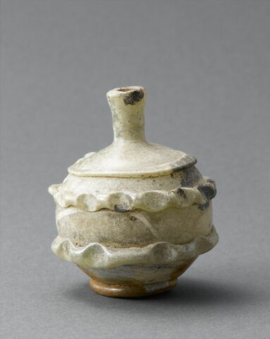 Flacon à décor de rubans, image 1/2