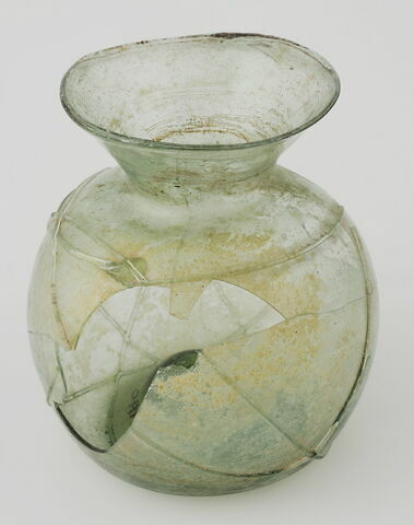 Flacon à décor de fils entrecroisés et deux fragments, image 1/1